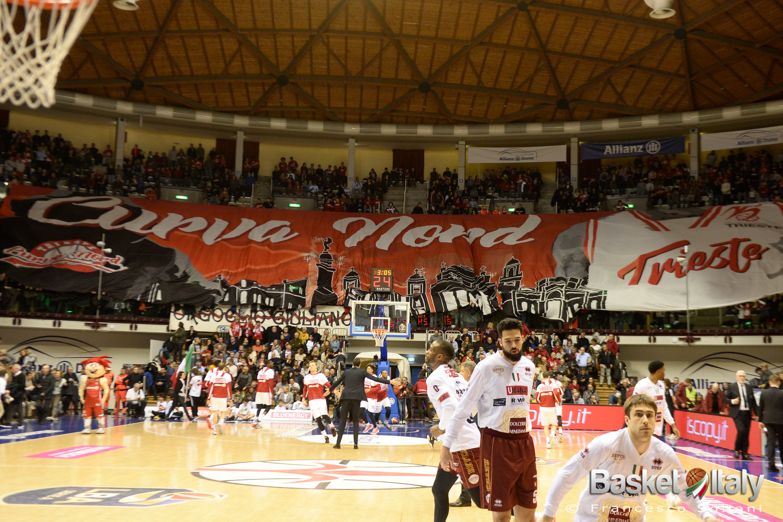 Pallacanestro Trieste, attesa per la capienza contro Milano