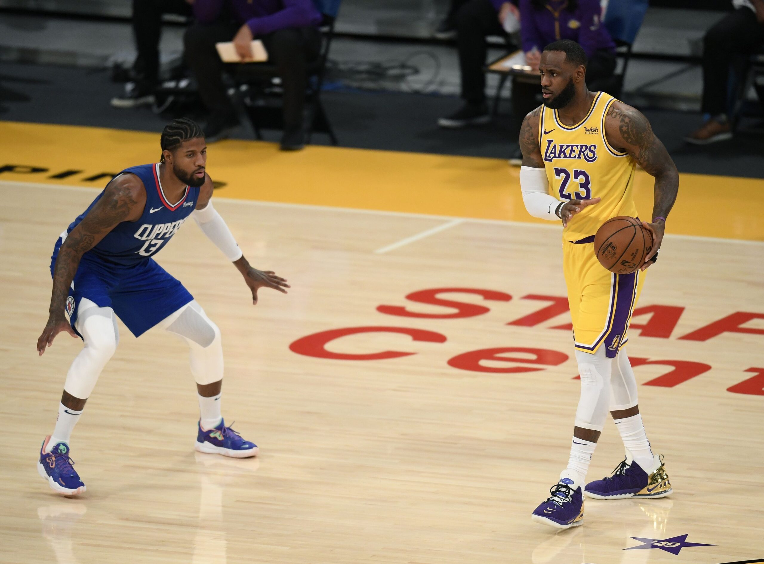 NBA – I Clippers battono i Lakers nel derby di L.A., decisivo Paul George