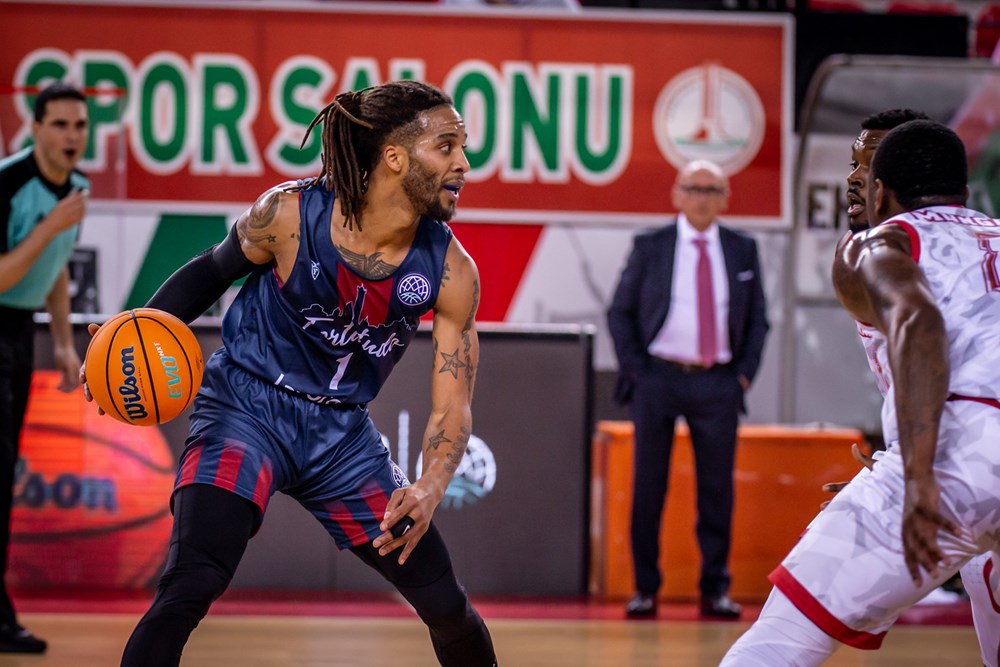 Si separano le strade di Fortitudo Bologna e Adrian Banks