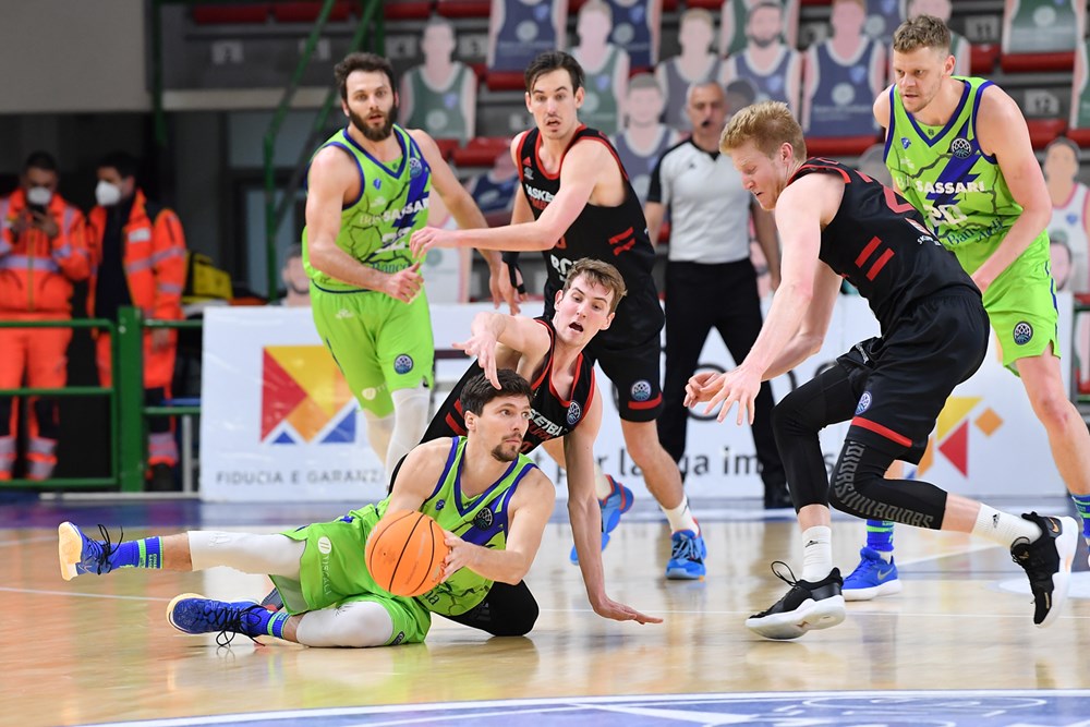 BCL: Poche motivazioni, Sassari ancora sconfitta in Champions